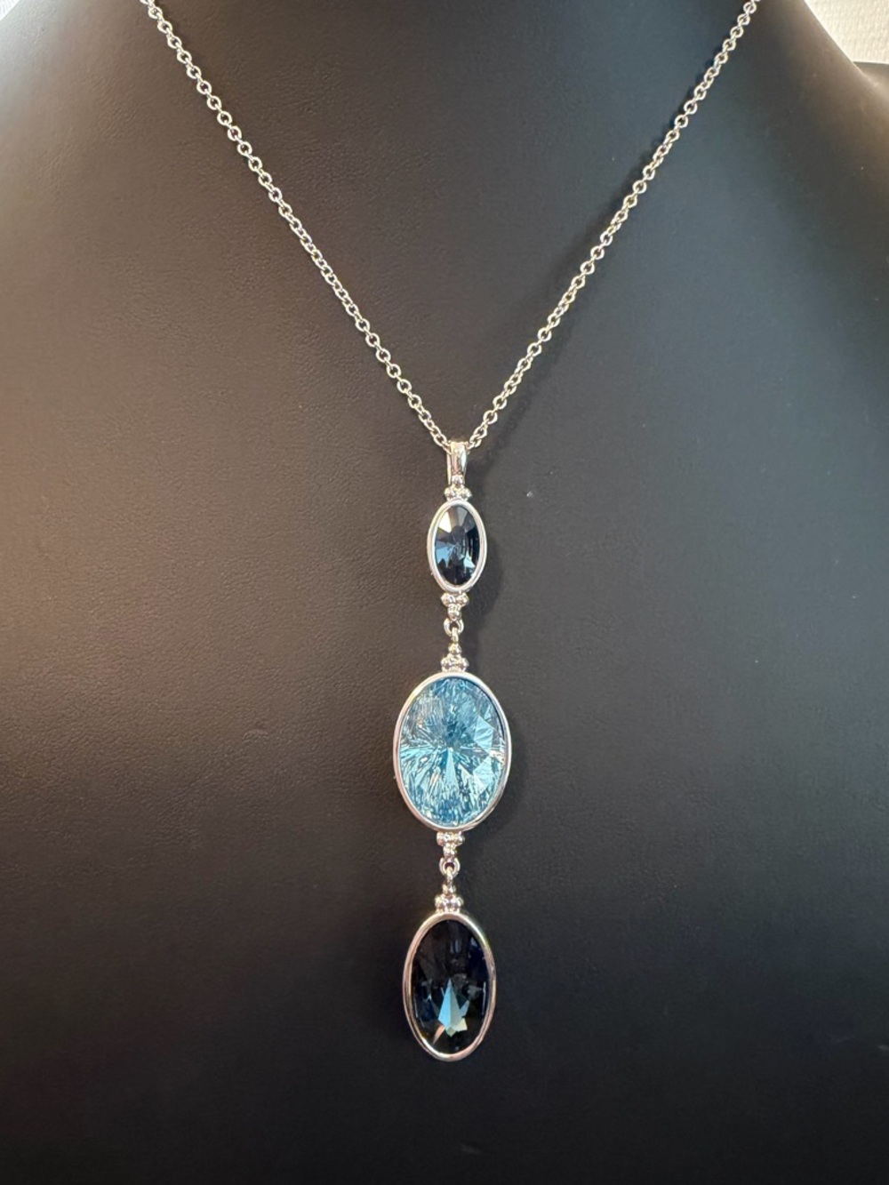 Touchstone Crystal large blue stone Pendant necklace Adjustable chain #667 🤩 TC